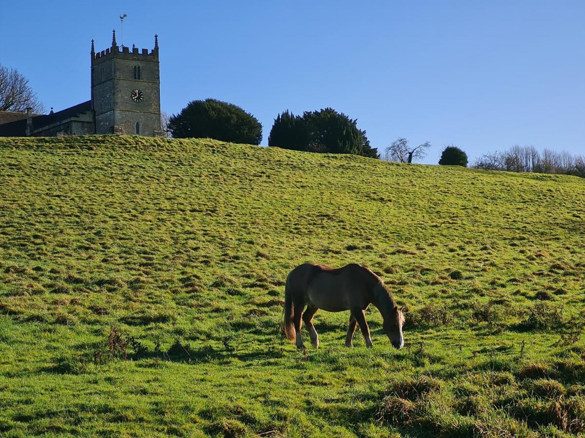 The Dog Inn Old Sodbury Eksteriør bilde